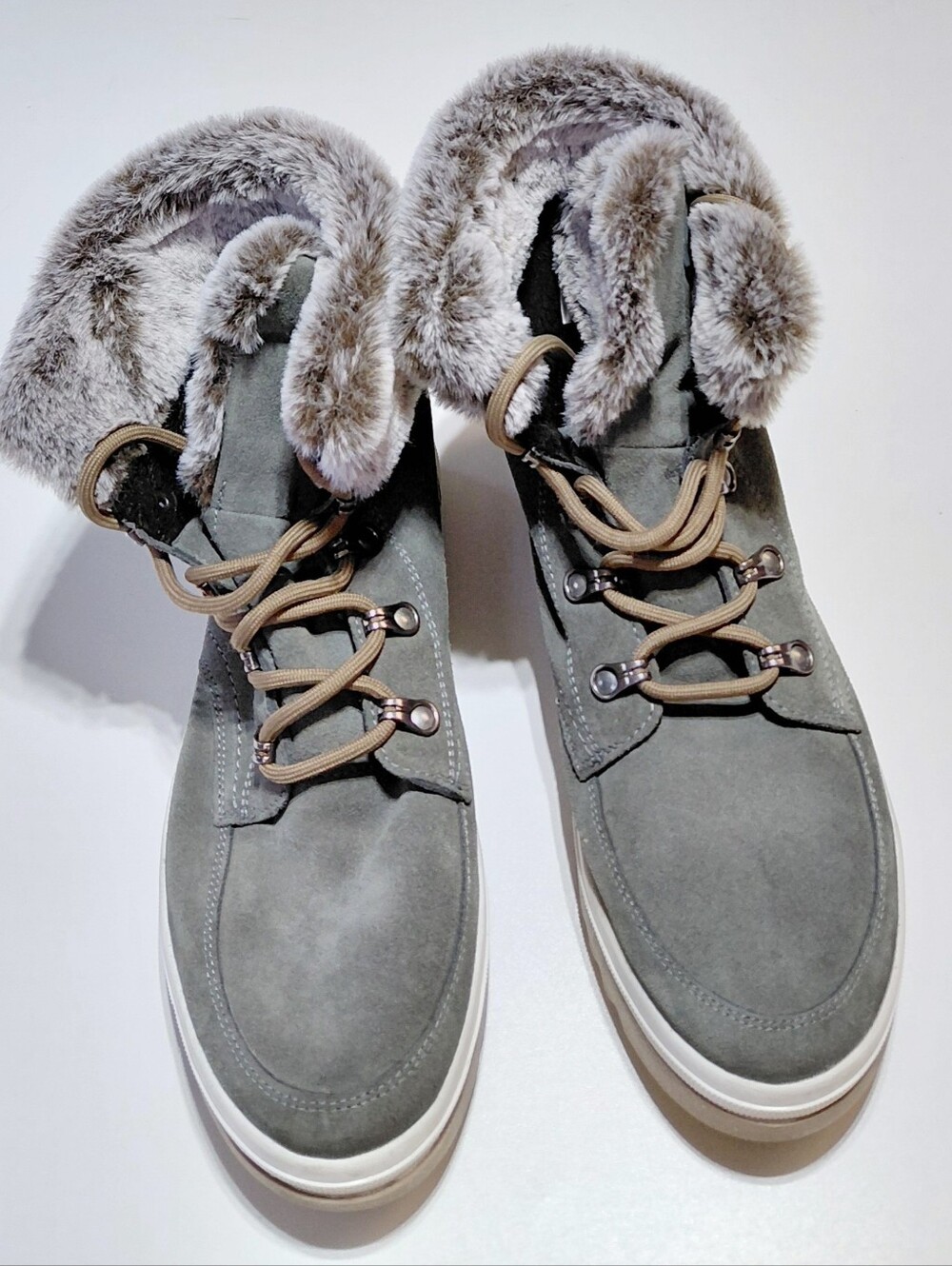 STORM BY COUGAR Women's Melody Waterproof   Suede Fur-Lined  Winter Boot Size 9